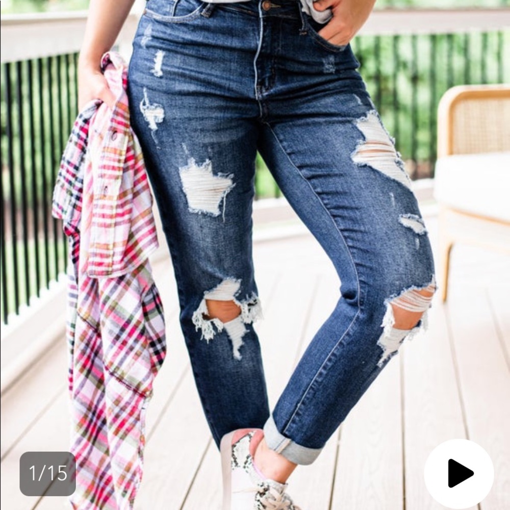 Size 13 Judy Blue boyfriend jeans.